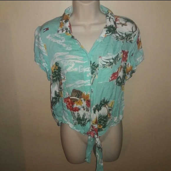 Tommy Hilfiger tropical vacation vibes belly shirt - Picture 7 of 8